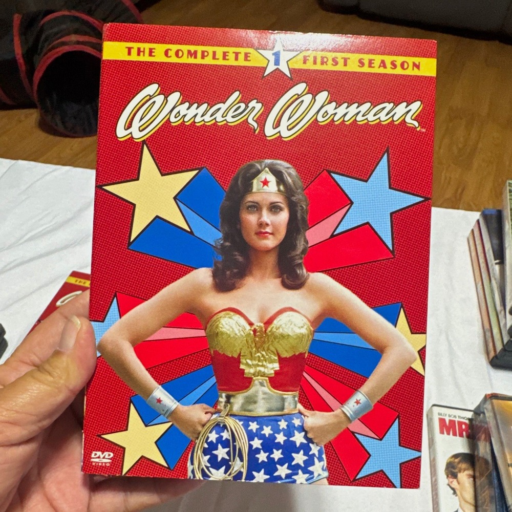 Warner Home Video Wonder Woman Complete First Season 1 DVD Lynda Carter PG